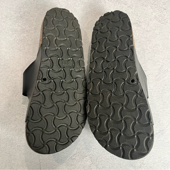 Top Moda black and tan sandals with straps that adjust - Picture 8 of 11